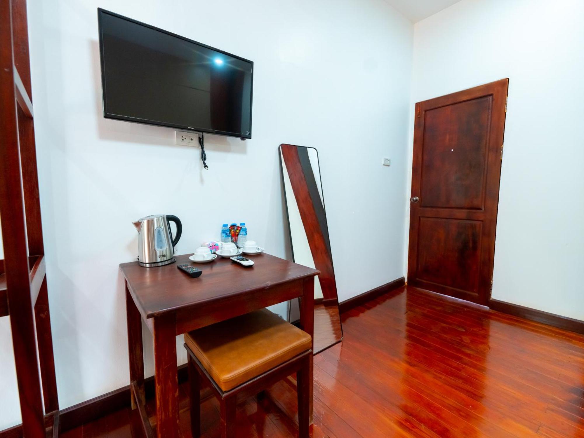 Vientiane Ruby Villa Hotel מראה חיצוני תמונה